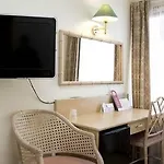 Hotel Mitt & 3*