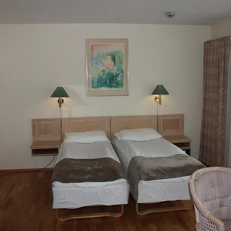 Hotel Mitt & 3*